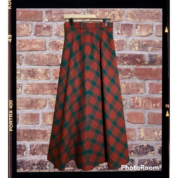 Vintage Century of Boston 100% Wool Red & Green Plaid Maxi Skirt Small - Picture 1 of 12